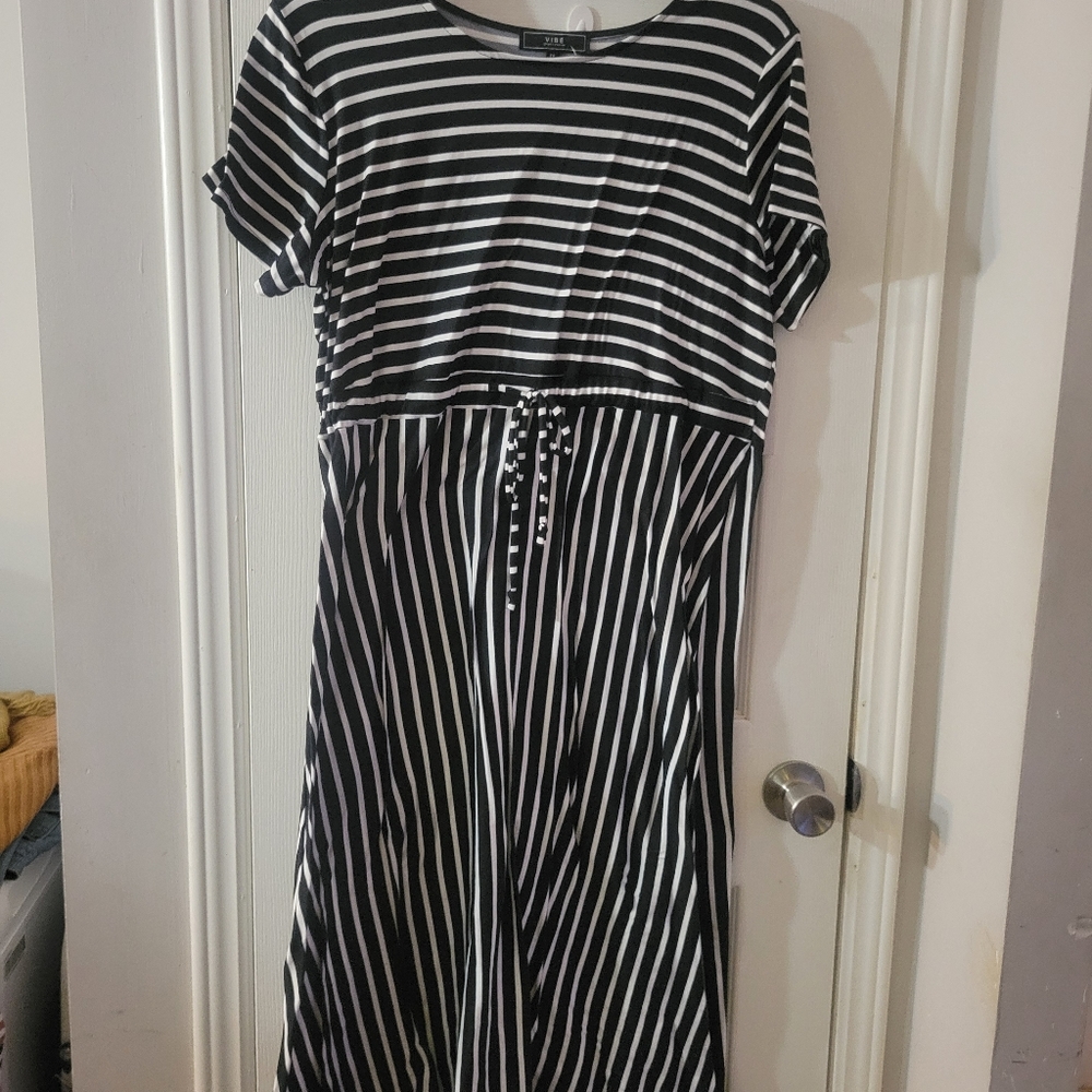 Nwt 1x Vibe knit dress
